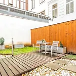 Beautiful Apartment In Vienna\'S Heart